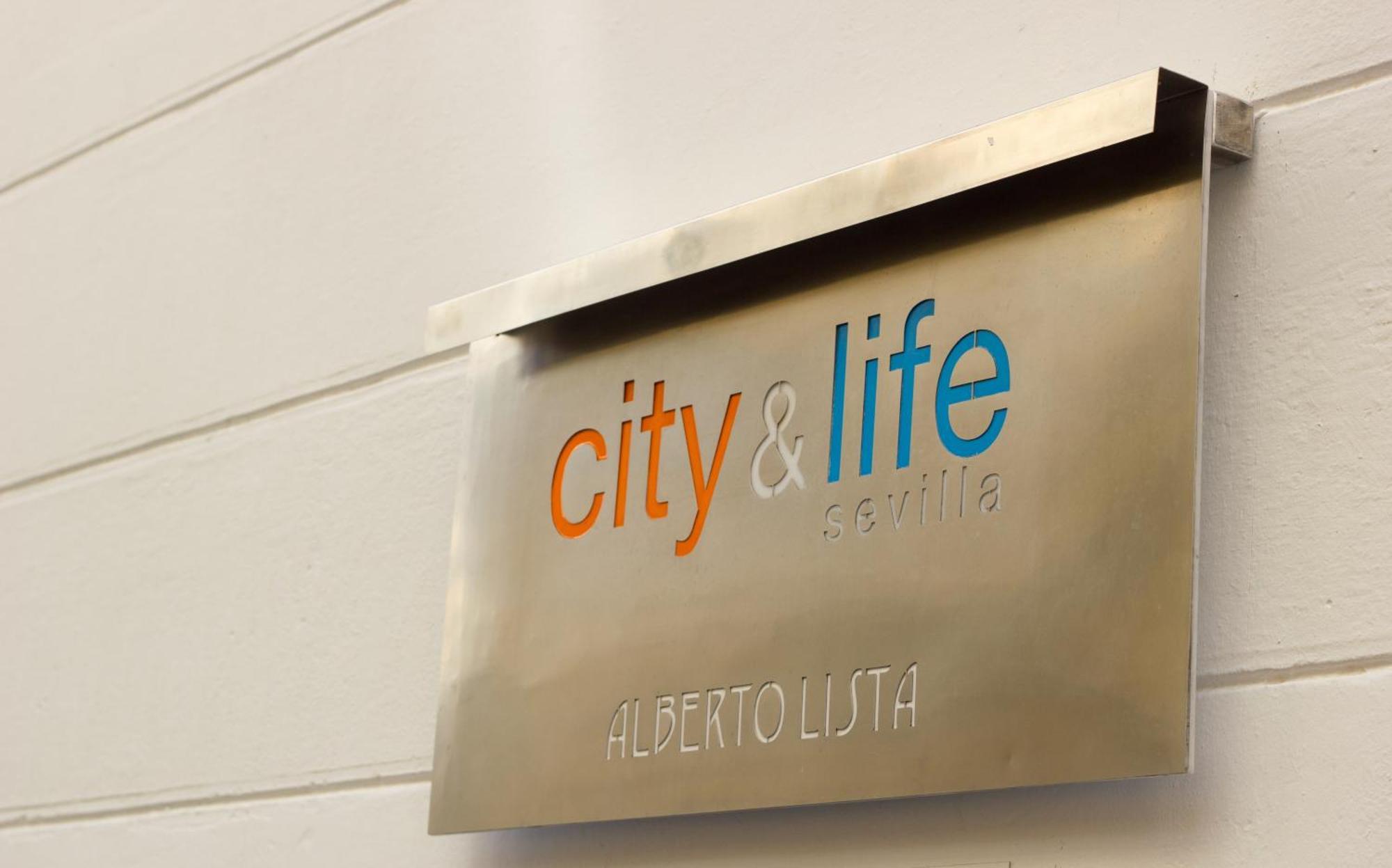 Life Apartments Alberto Lista إشبيلية المظهر الخارجي الصورة