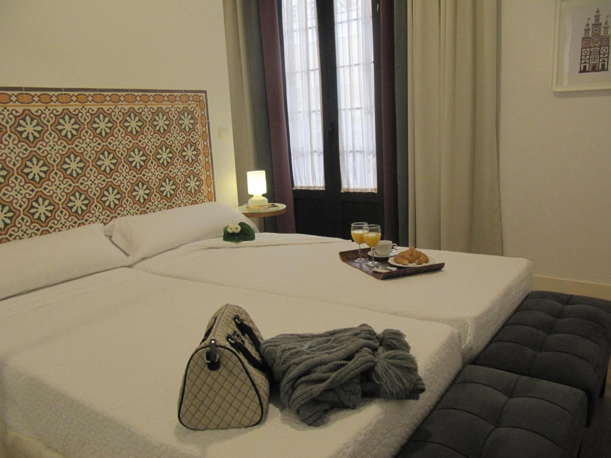 Life Apartments Alberto Lista إشبيلية الغرفة الصورة