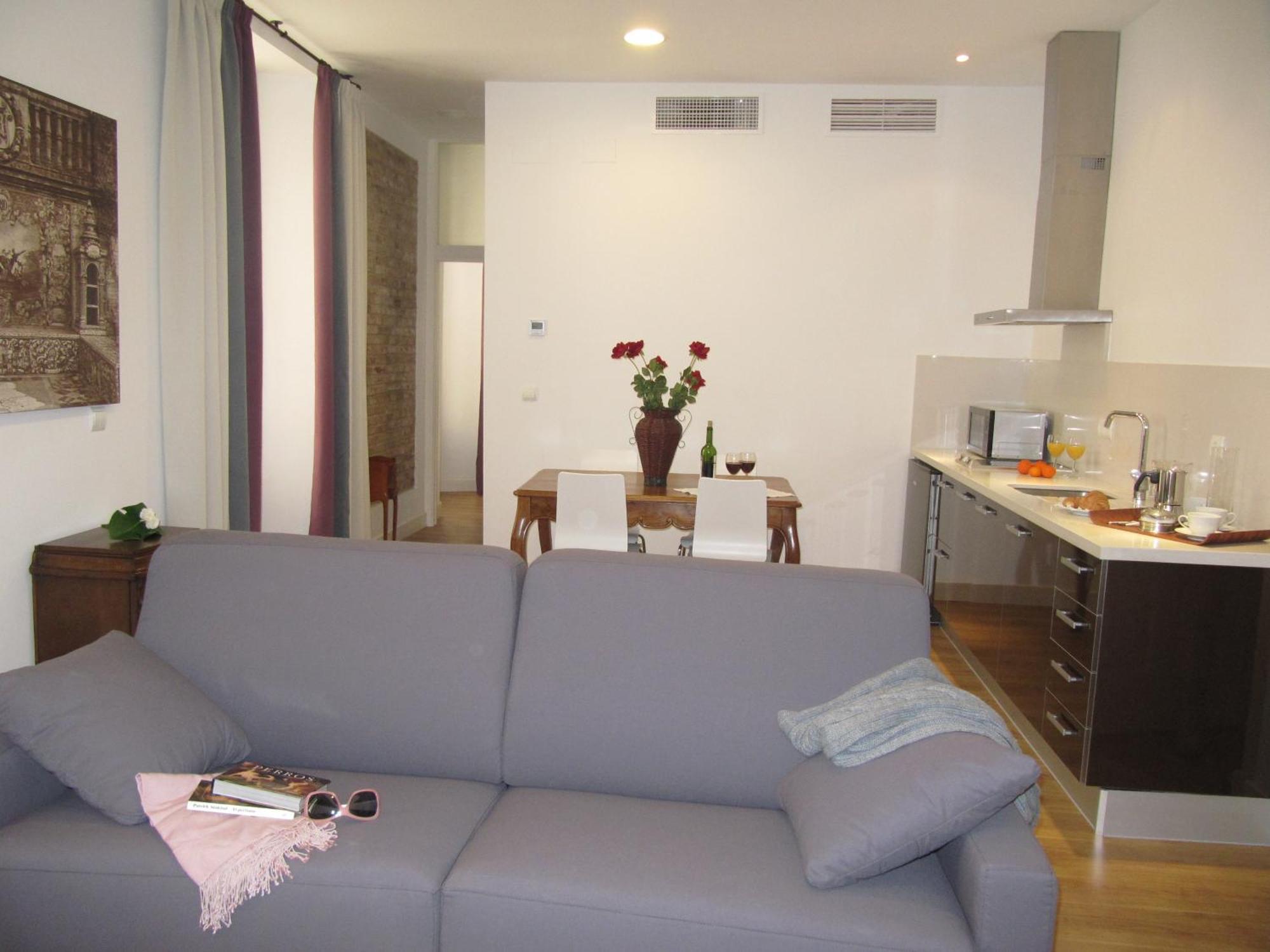 Life Apartments Alberto Lista إشبيلية الغرفة الصورة
